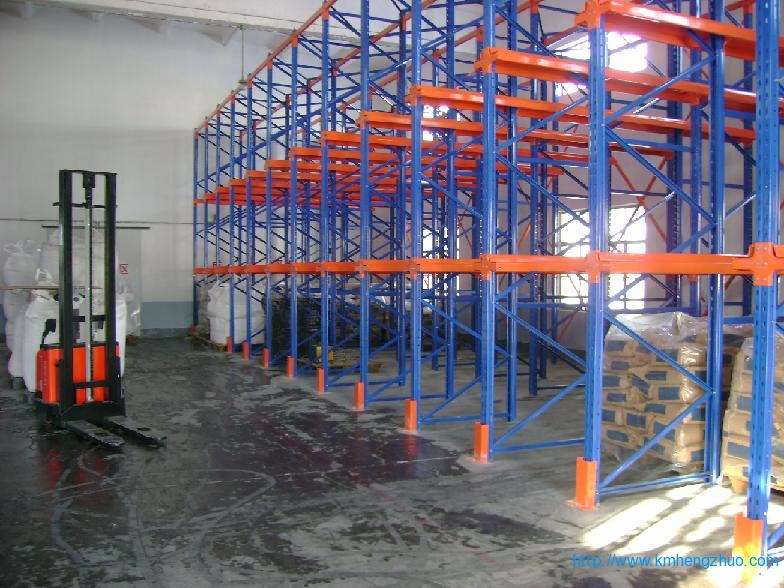 HZ-798型通廊式貨架 通廊式倉庫貨架應(yīng)用案例