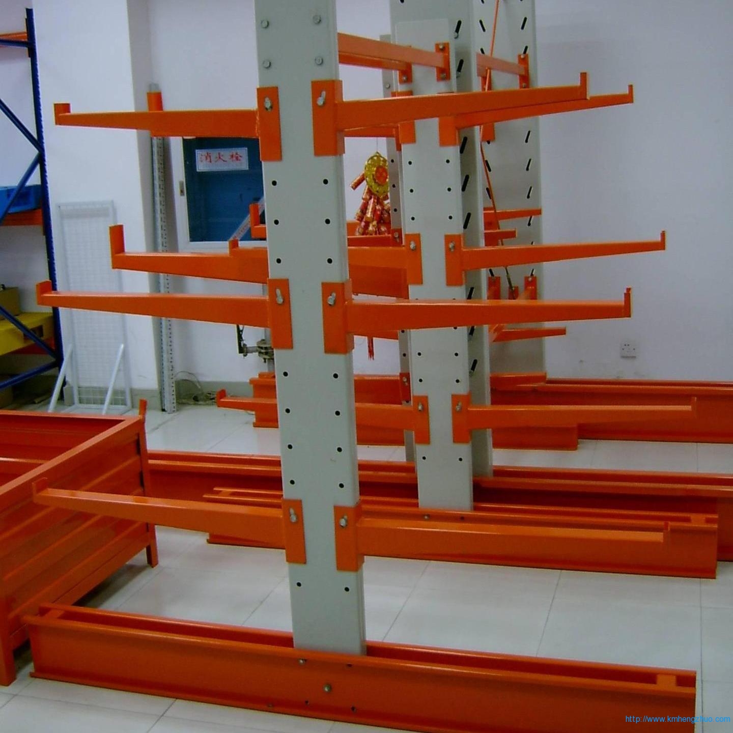 HZ-258型懸臂式貨架應(yīng)用案例 HZ-258型懸臂式貨架應(yīng)用案例